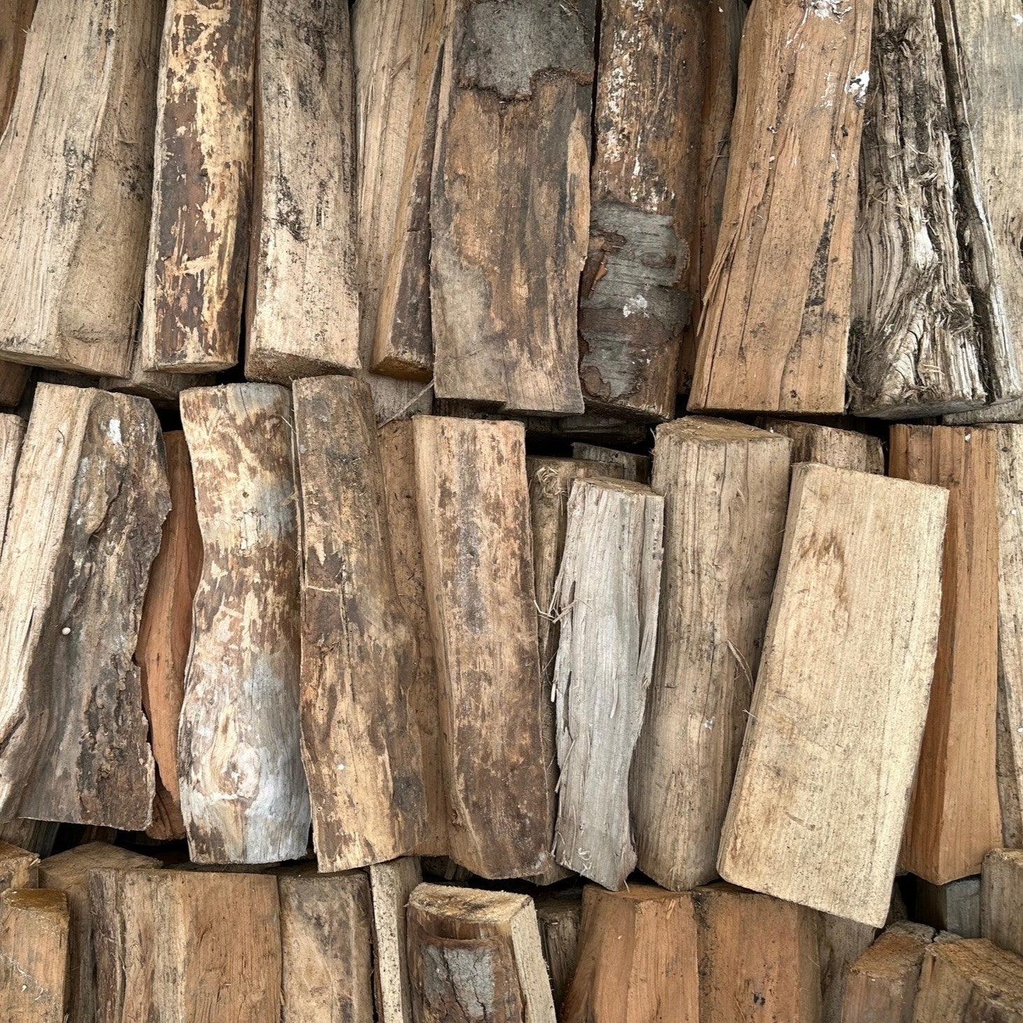 Why is oak firewood so popular in LA? | Rancho La Casa Firewood